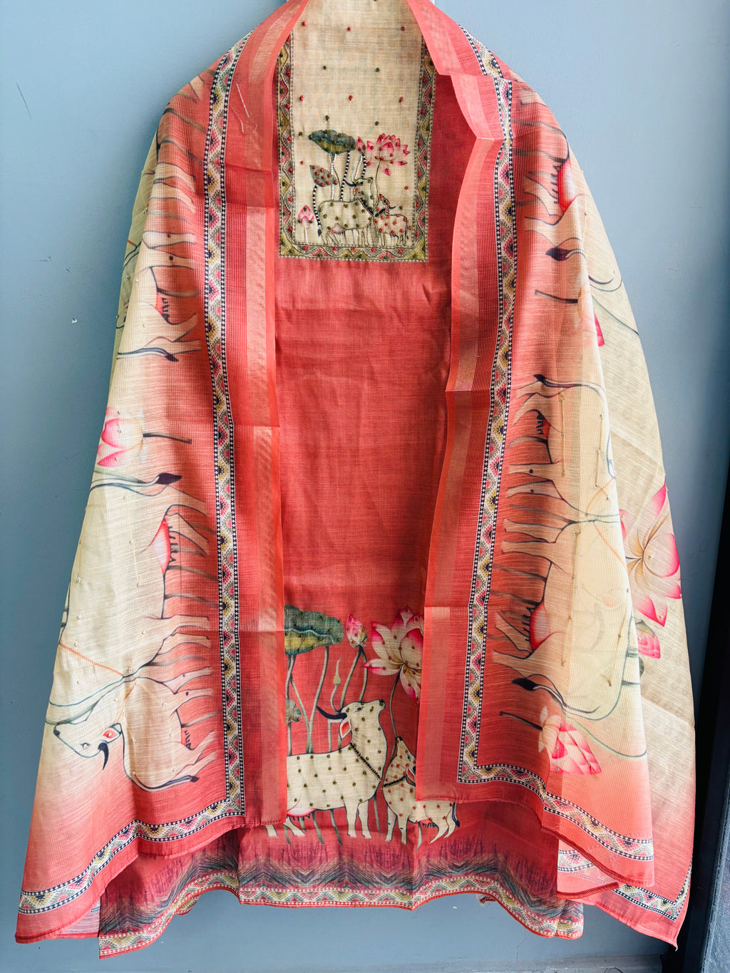 🪷Lotus and Nandi Design Pure Linen Suit Set